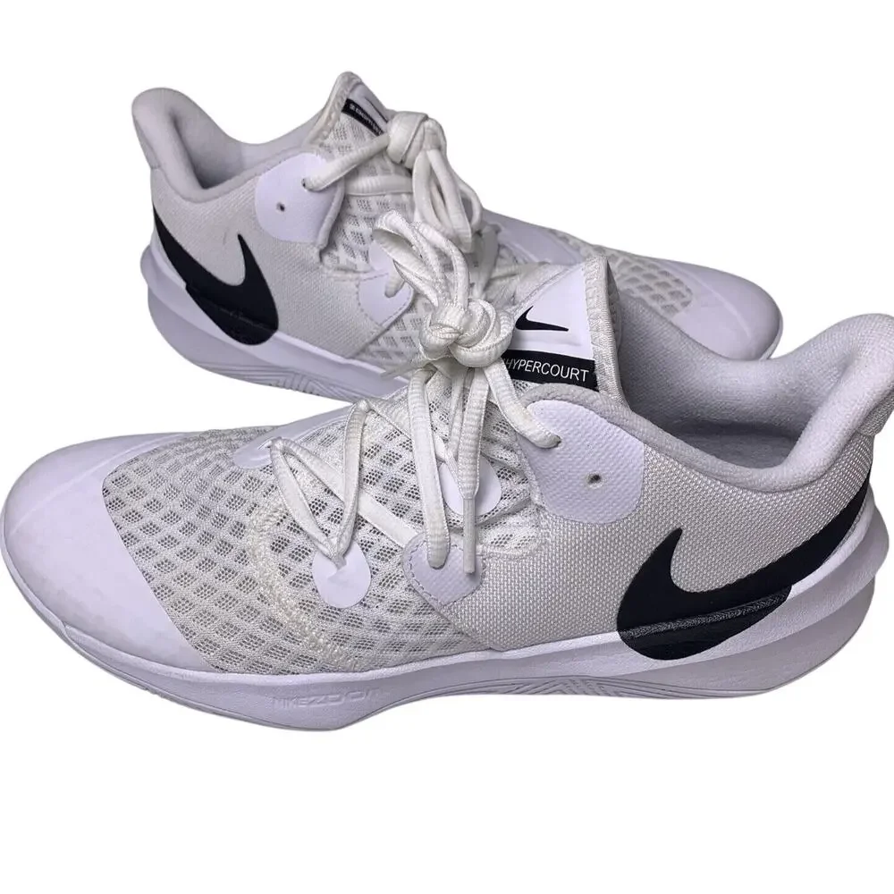 Nike White and Black Women's Athletic Shoes
